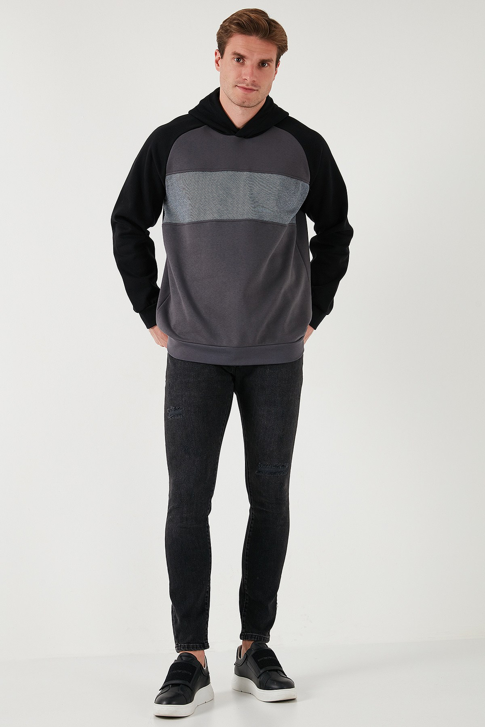 Pamuklu Regular Fit Renk Bloklu Kapüşonlu Erkek Sweat 5905771 SİYAH