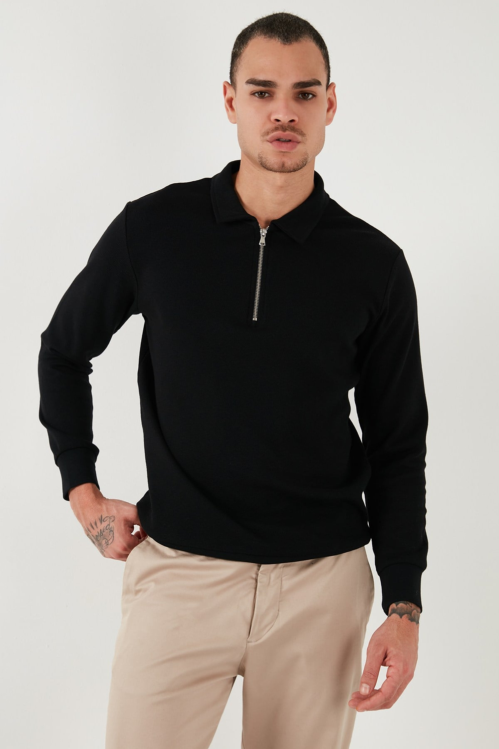 Pamuklu Regular Fit Yarım Fermuarlı Polo Yaka Erkek Sweat 5905805 SİYAH