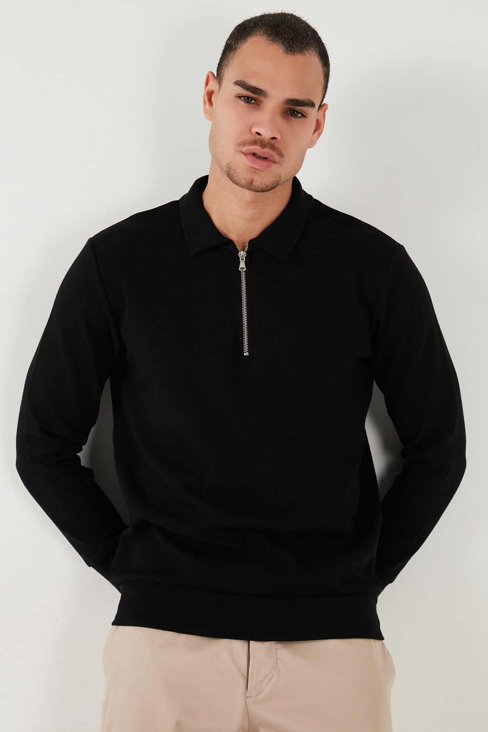 Pamuklu Regular Fit Yarım Fermuarlı Polo Yaka Erkek Sweat 5905805 SİYAH