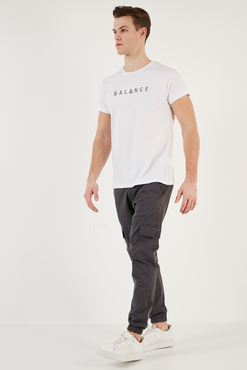 Pamuklu Slim Fit Bisiklet Yaka Erkek T Shirt 541BALANCE BEYAZ
