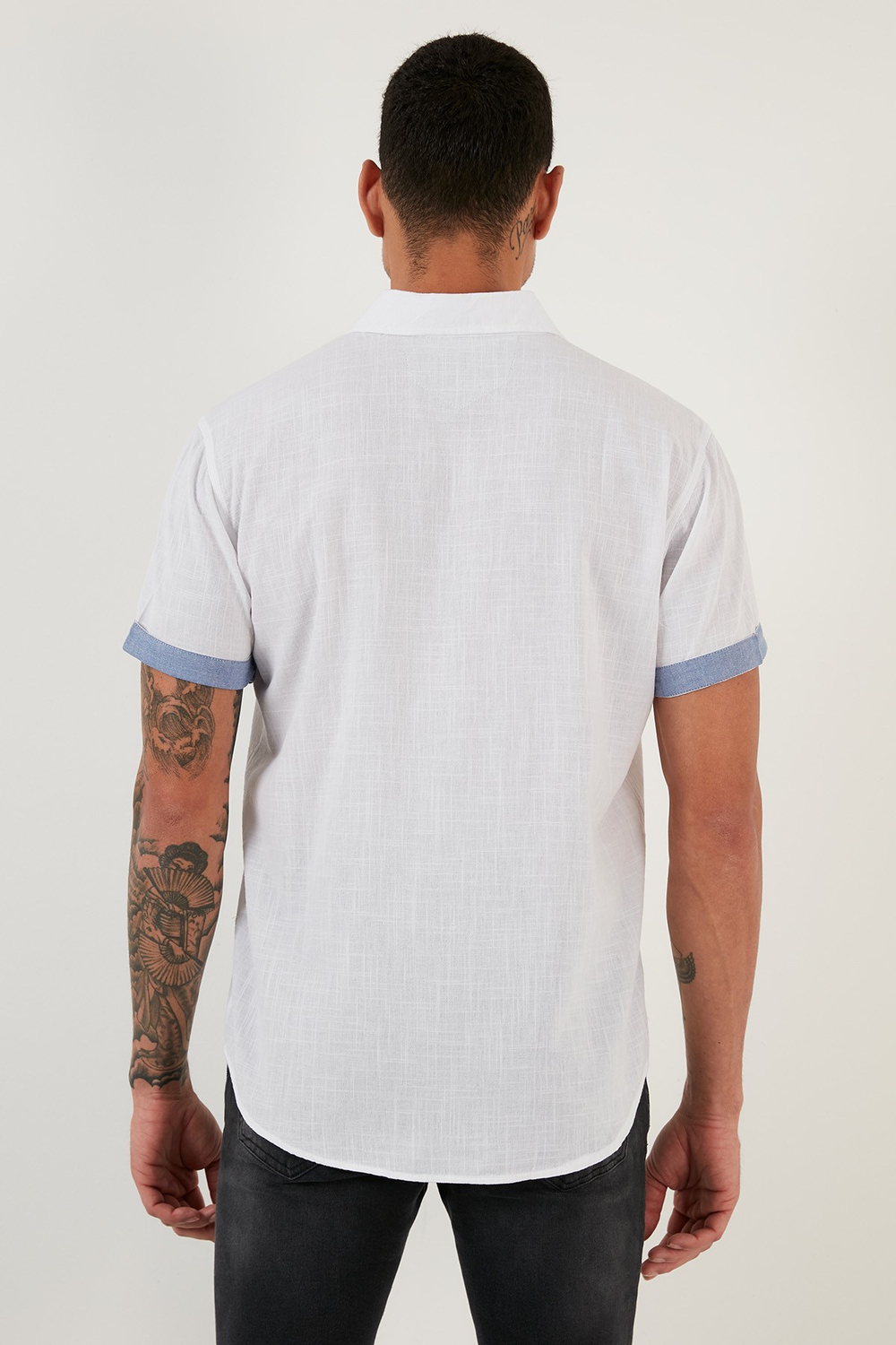 Pamuklu Slim Fit Düğmeli Yaka Kısa Kollu Erkek Gömlek CF21S112546 BEYAZ