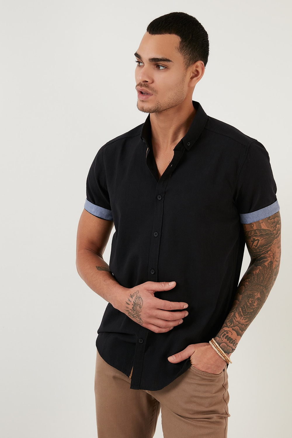 Pamuklu Slim Fit Düğmeli Yaka Kısa Kollu Erkek Gömlek CF21S112546 SİYAH