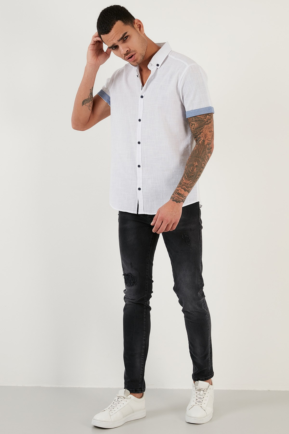 Pamuklu Slim Fit Düğmeli Yaka Kısa Kollu Erkek Gömlek CF21S112546 BEYAZ