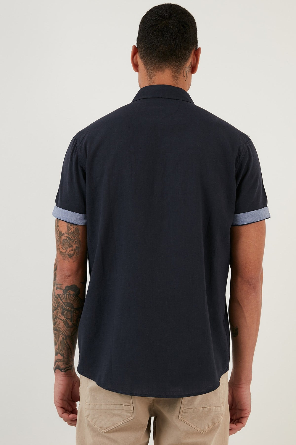 Pamuklu Slim Fit Düğmeli Yaka Kısa Kollu Erkek Gömlek CF21S112546 LACİVERT