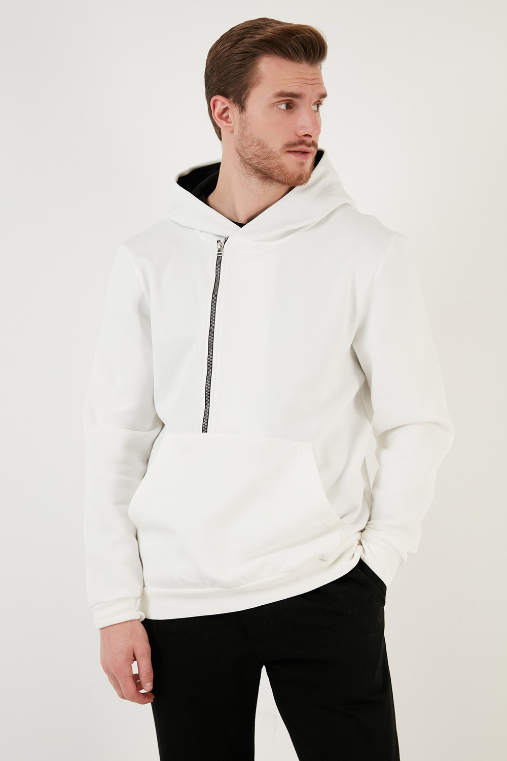 Pamuklu Slim Fit Kanguru Cepli Fermuar Detaylı Kapüşon Yaka Erkek Sweat 575707 EKRU
