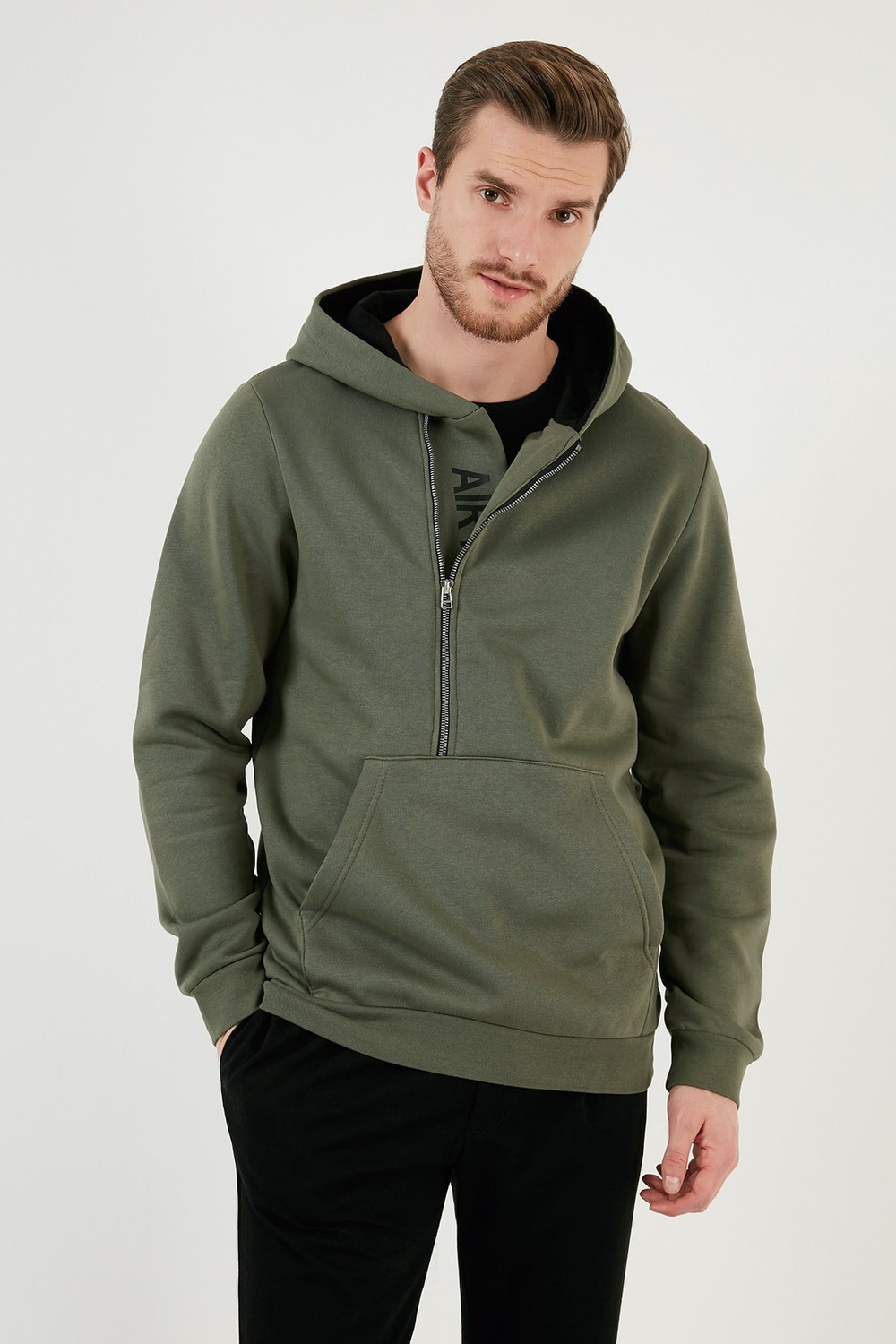 Pamuklu Slim Fit Kanguru Cepli Fermuar Detaylı Kapüşon Yaka Erkek Sweat 575707 HAKİ