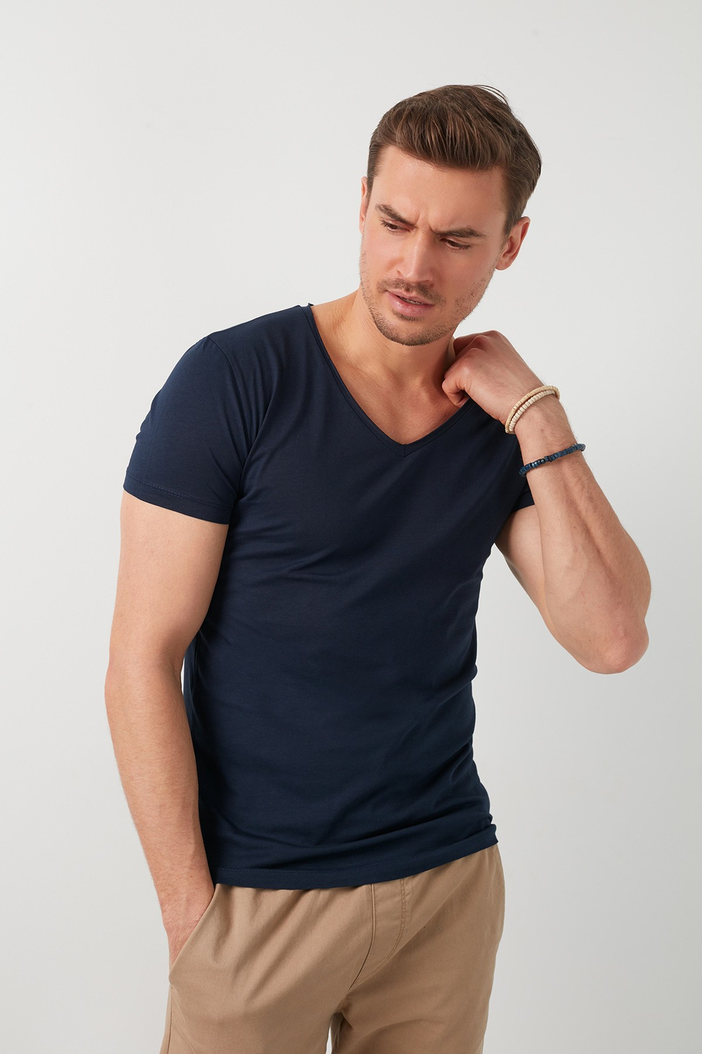 Pamuklu Slim Fit V Yaka Basic Erkek T Shirt 5412001 LACİVERT