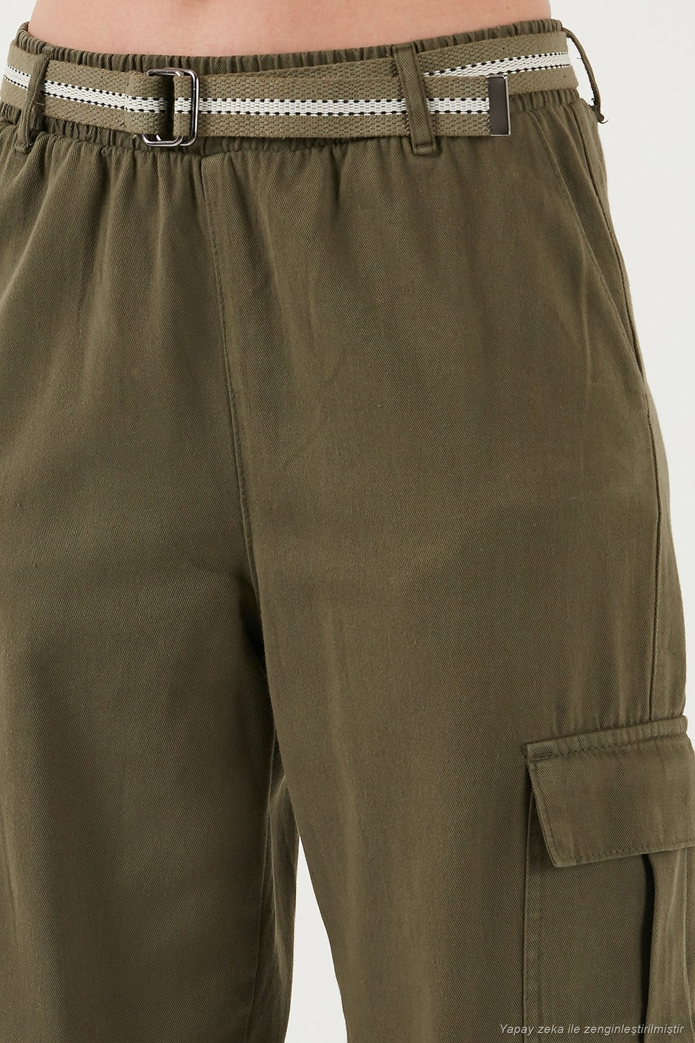 Pamuklu Standart Fit Normal Bel Lastikli Paça Kemerli Jogger Kadın Pantolon 668YP5045 HAKİ