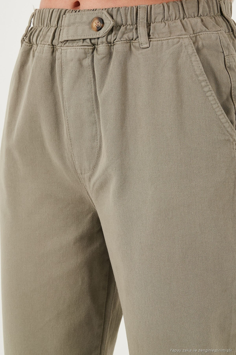 Pamuklu Standart Fit Yüksel Bel Düz Paça Kadın Pantolon 668YP4924 AÇIK HAKİ