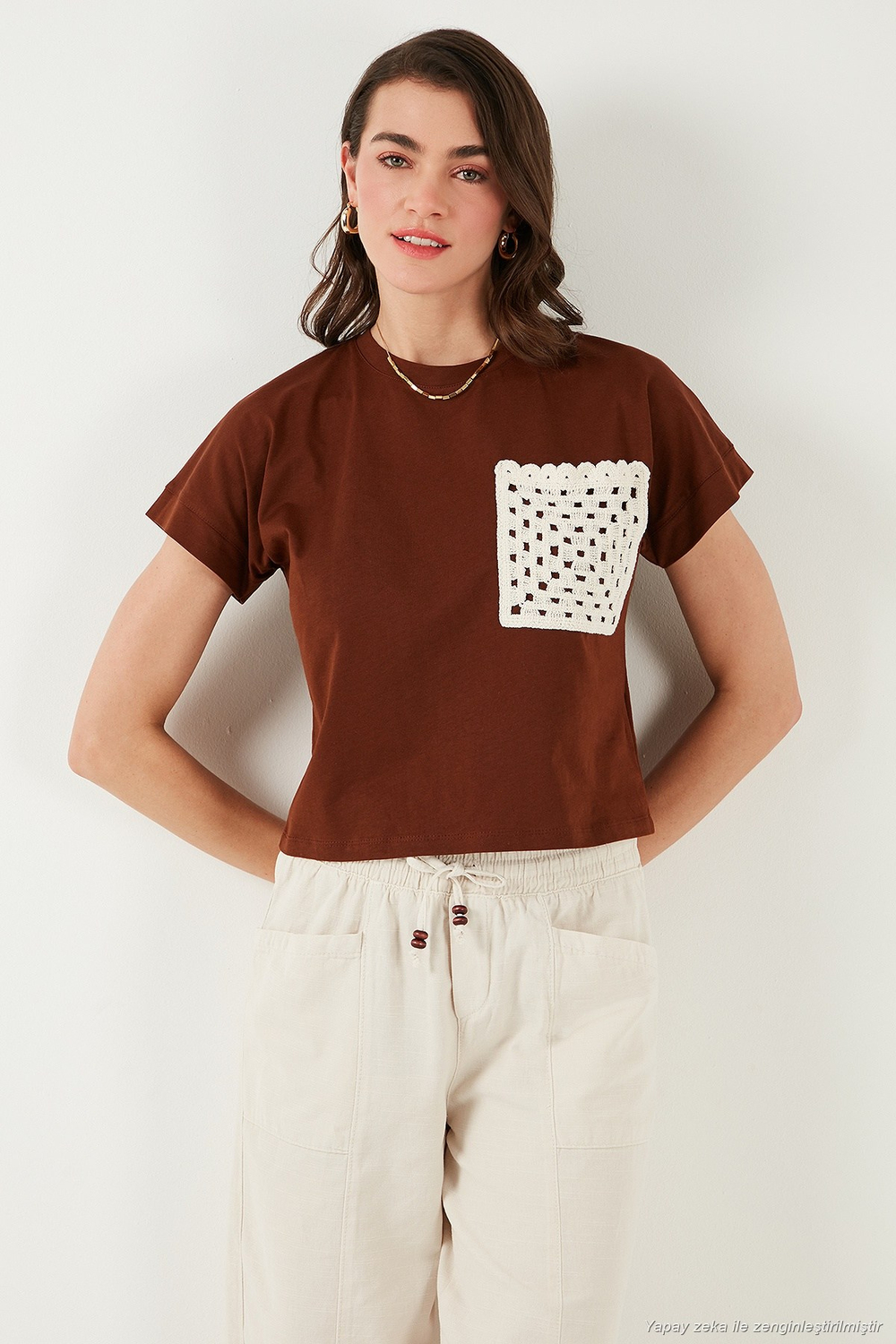 Pamuklu Tek Cepli Regular Fit Bisiklet Yaka Kadın T Shirt 5865818 KAHVE