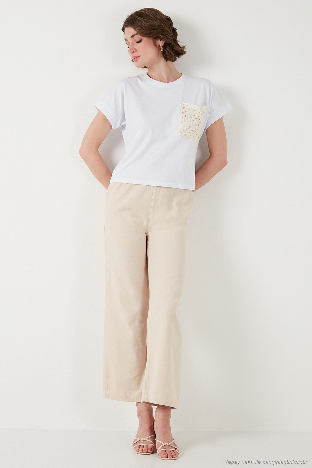 Pamuklu Tek Cepli Regular Fit Bisiklet Yaka Kadın T Shirt 5865818 BEYAZ