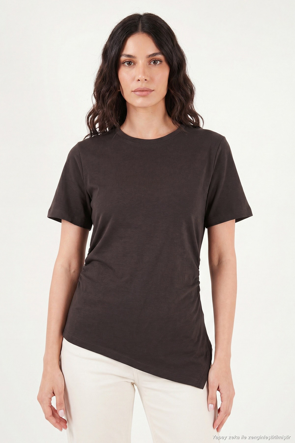 Pamuklu Yanı Büzgülü Asimetrik Kesim Bisiklet Yaka Kadın T Shirt 5867017 KAHVE