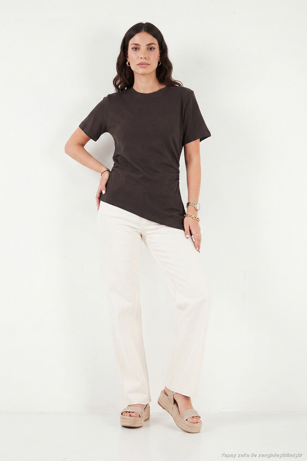 Pamuklu Yanı Büzgülü Asimetrik Kesim Bisiklet Yaka Kadın T Shirt 5867017 KAHVE