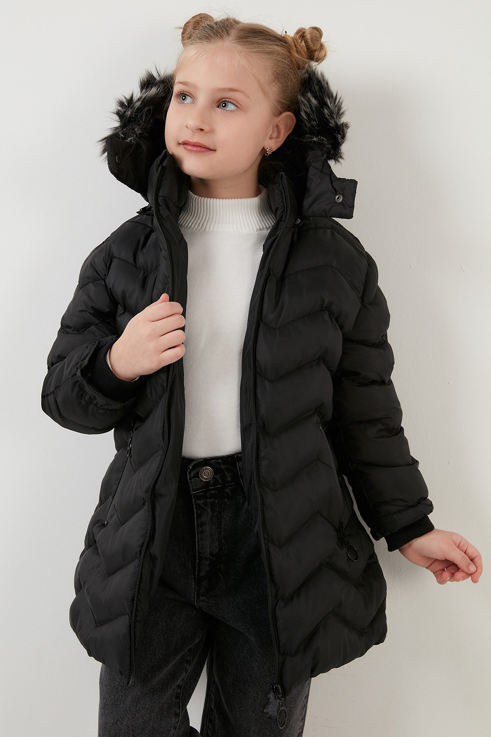 Peluş Astarlı Yakası Suni Kürklü Çıkarılabilir Kapüşonlu Kışlık Kız Çocuk Mont 5766041 SİYAH