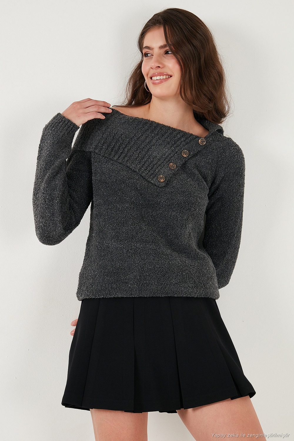 Premium Regular Fit Kayık Yaka Düğme Detaylı Kadın Kazak 680KZ002563 ANTRASİT
