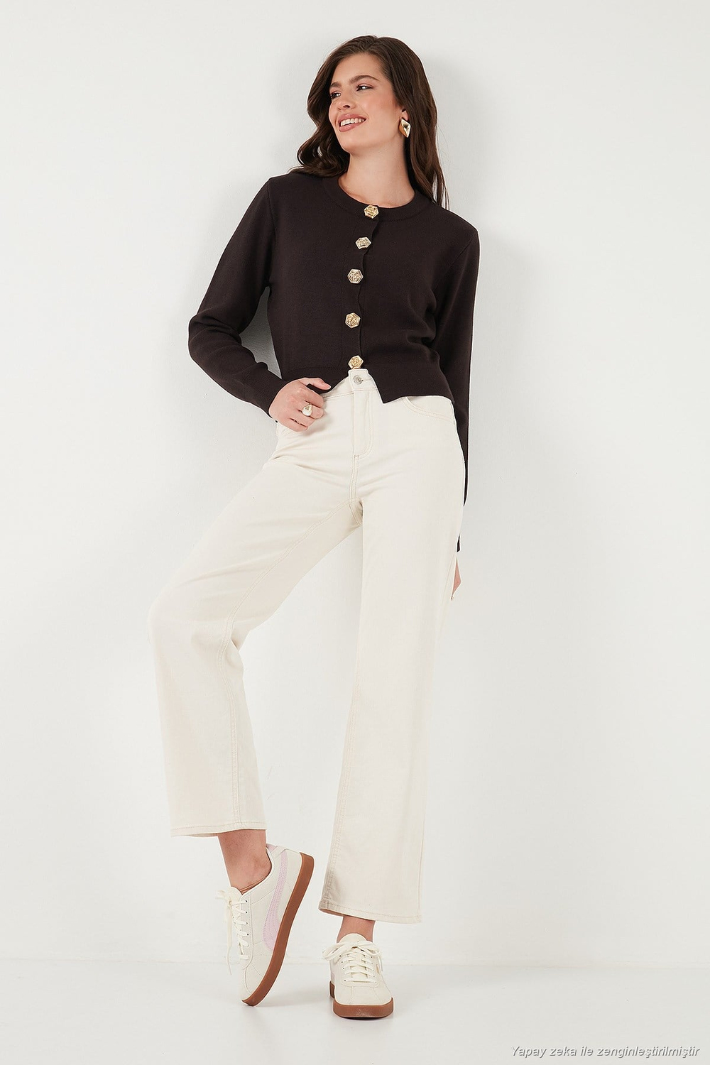 Premium Regular Fit Yuvarlak Yaka Crop Triko Kadın Hırka 680HI00110 KAHVE