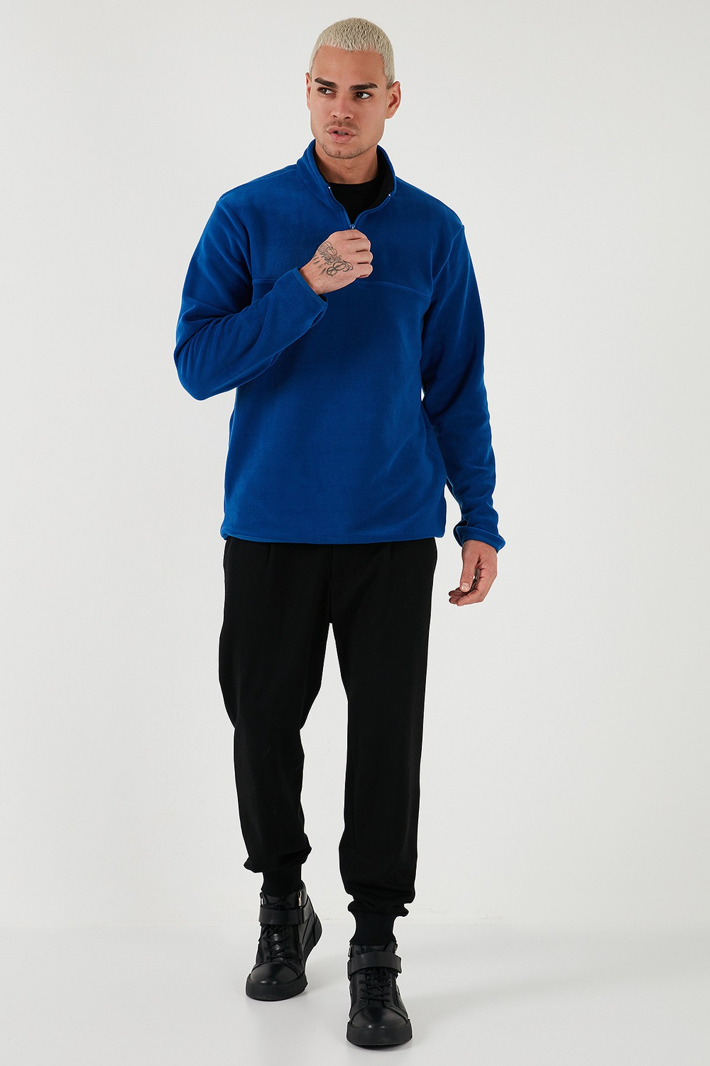 Regular Fit Anti-Pilling Tüylenme Yapmayan Dik Yaka Soğuk Geçirmez Şardonlu Erkek Polar 5896700 SAKS