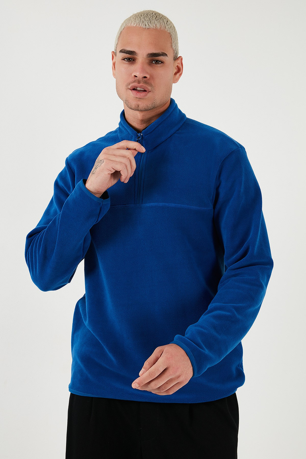 Regular Fit Anti-Pilling Tüylenme Yapmayan Dik Yaka Soğuk Geçirmez Şardonlu Erkek Polar 5896700 SAKS