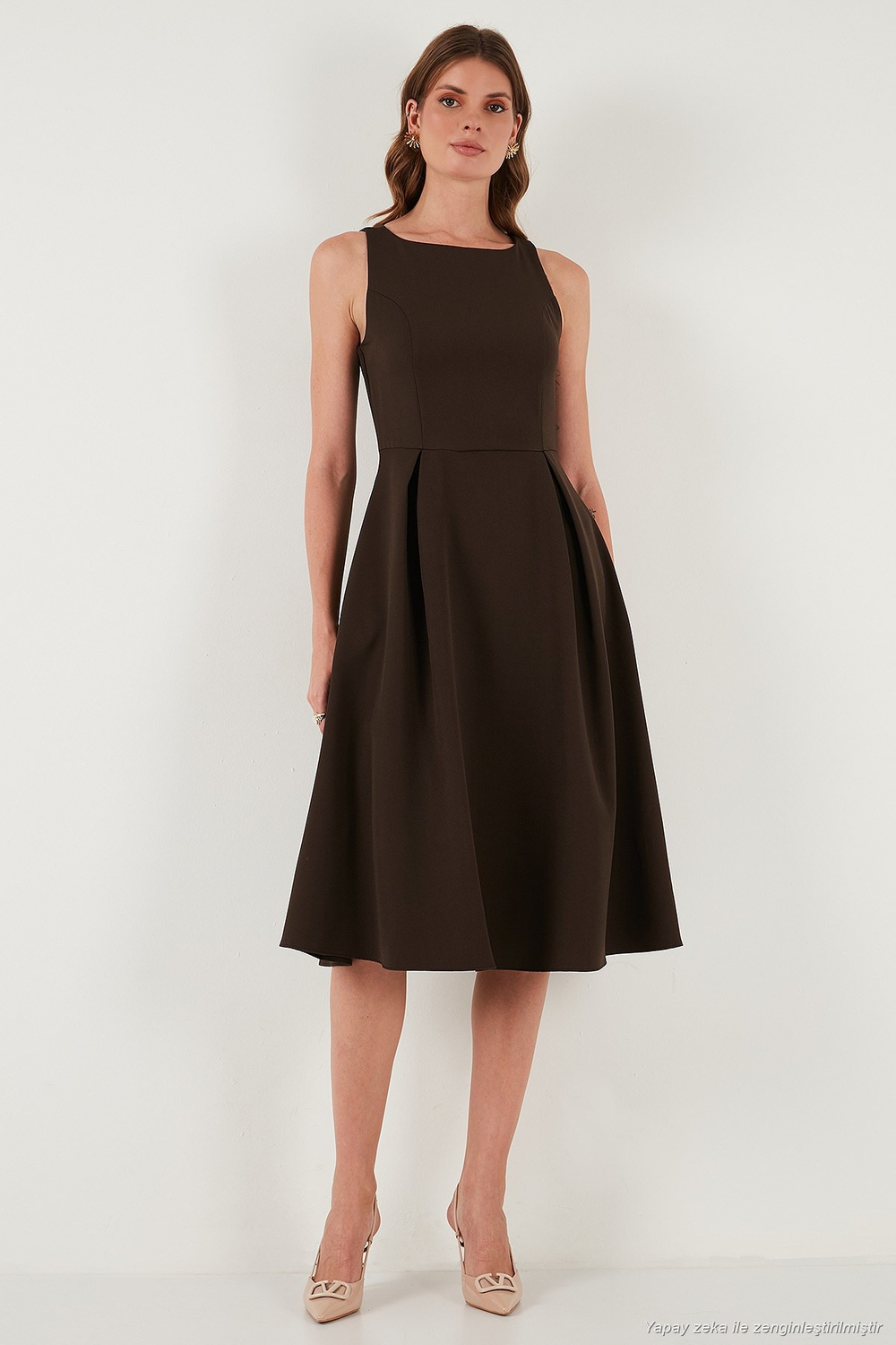 Regular Fit Bisiklet Yaka Cepli Pileli Midi Boy Abiye ve Mezuniyet Kadın Elbise 6111963 KAHVE