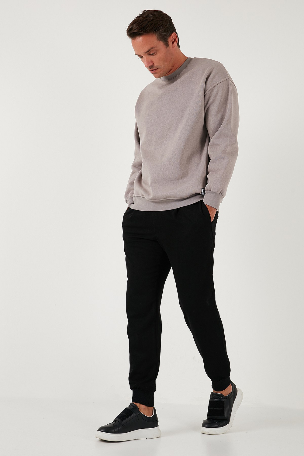 Regular Fit Bisiklet Yaka Pamuklu İçi Tüylü Yumuşak Şardonlu Erkek Sweat 5905255 Kül