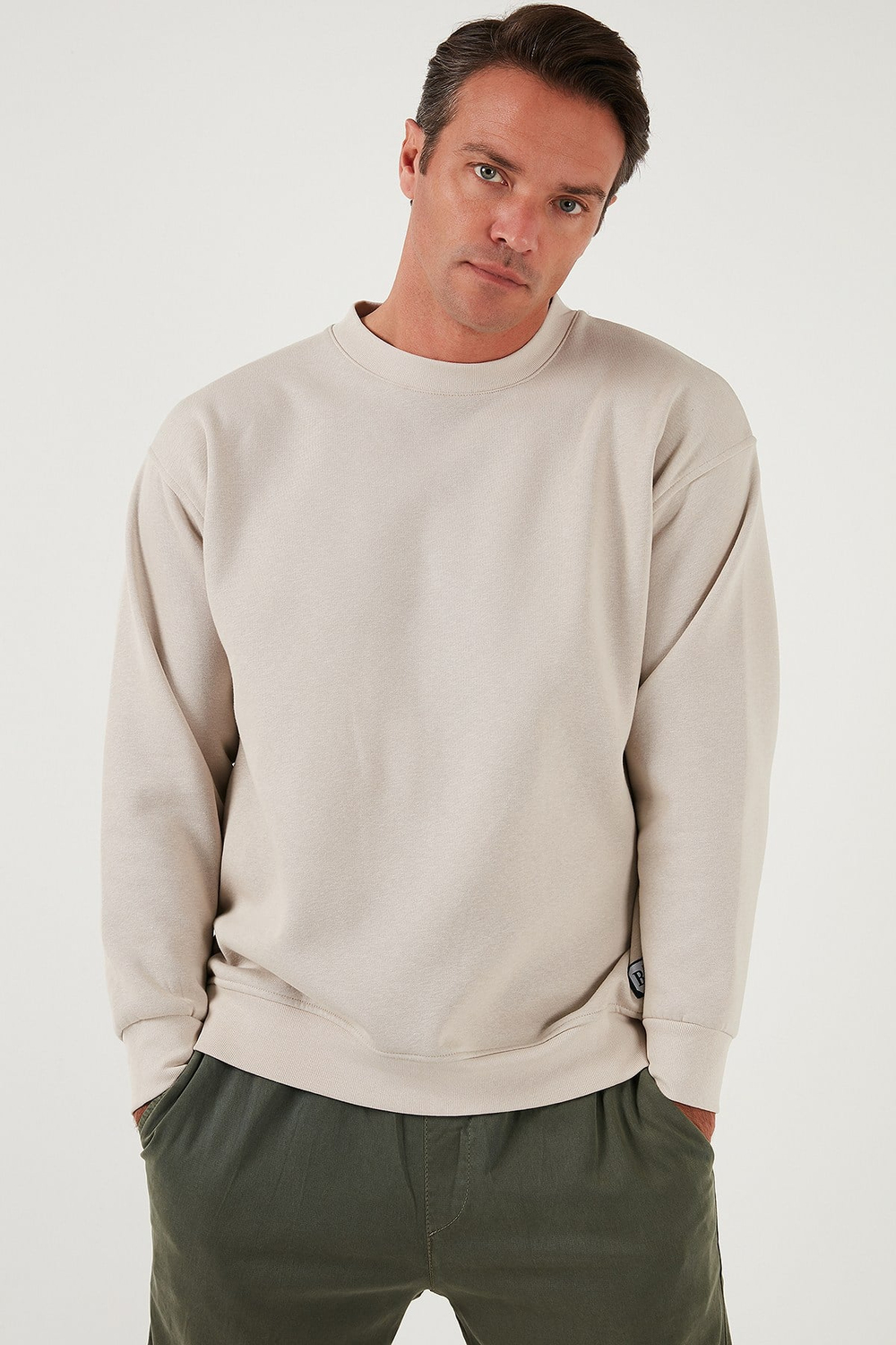 Regular Fit Bisiklet Yaka Pamuklu İçi Tüylü Yumuşak Şardonlu Erkek Sweat 5905255 KUM