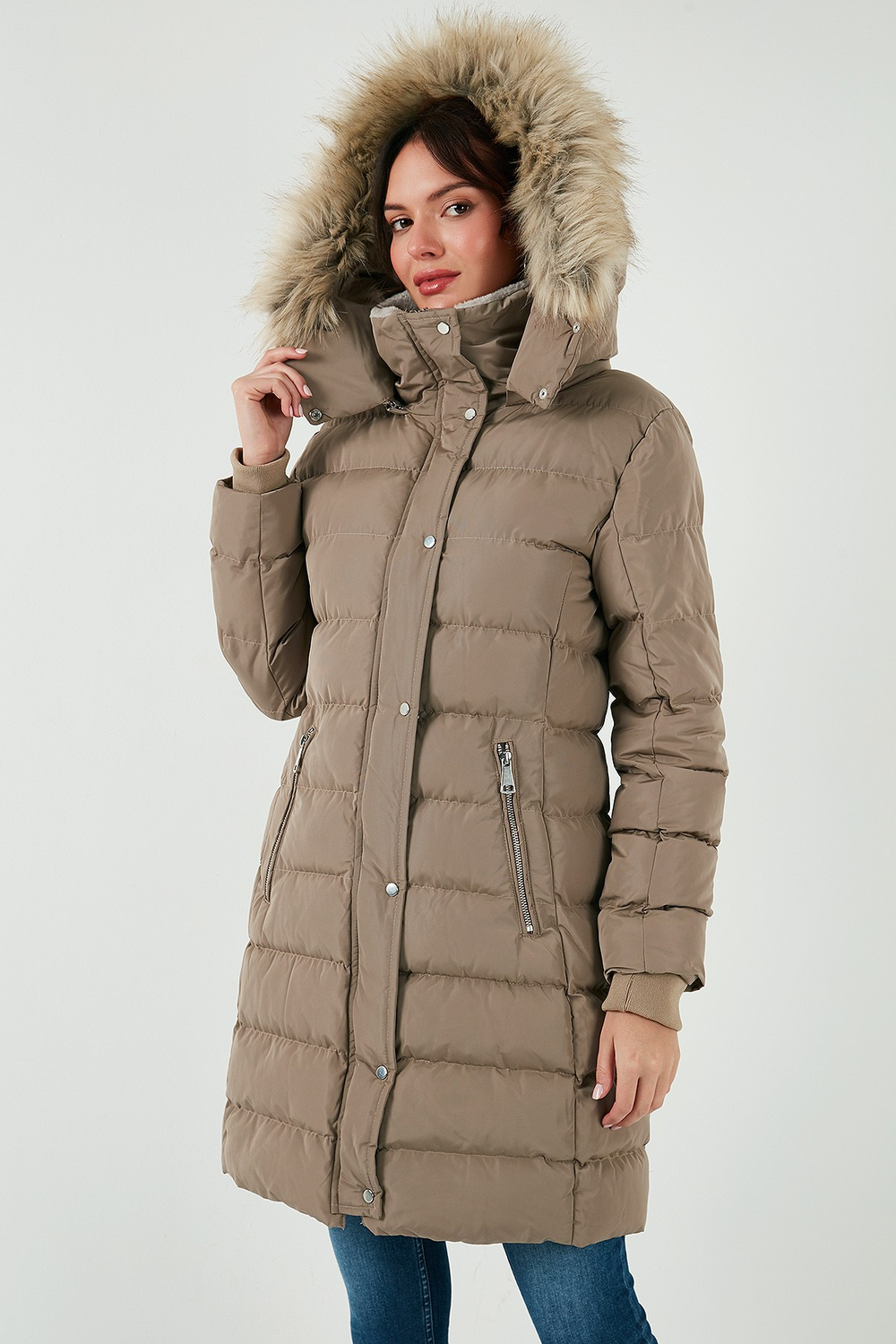 Regular Fit Çıkarılabilir Kapüşonlu Fermuarlı Cepli Şişme Kadın Mont 497EMİLY KOYU BEJ