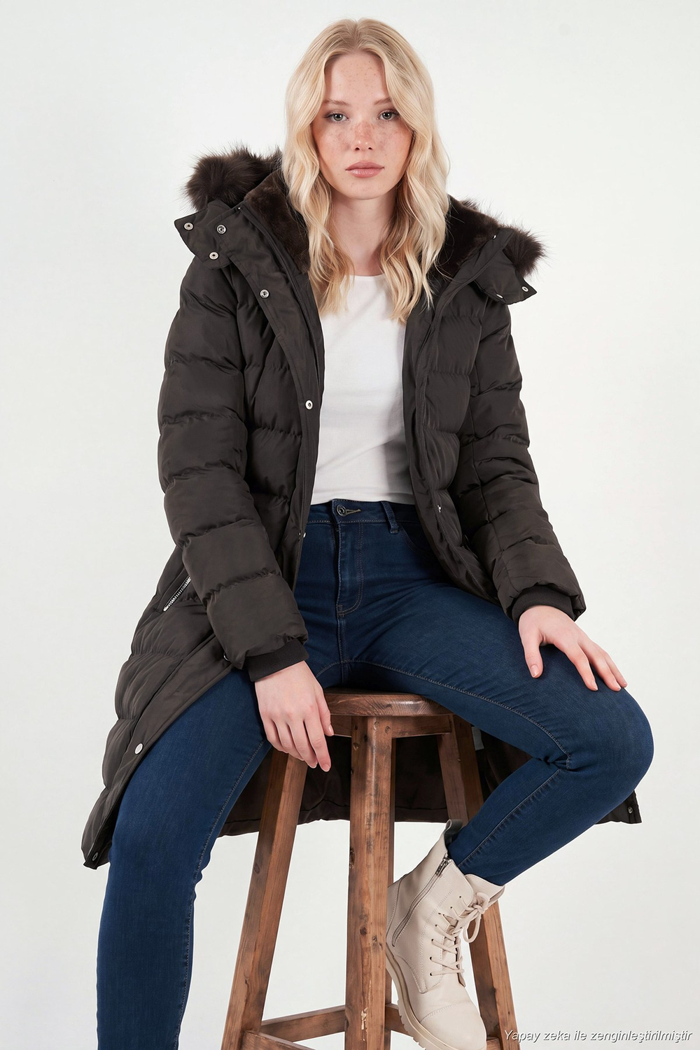 Regular Fit Çıkarılabilir Kapüşonlu Fermuarlı Cepli Şişme Kadın Mont 497EMİLY KAHVE