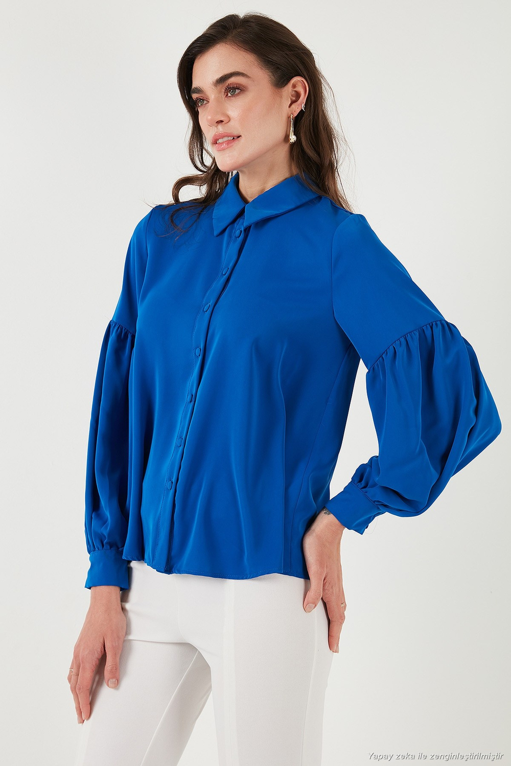Regular Fit Dikiş Detaylı Düz Yaka Balon Kol Kadın Gömlek 611GO00003 SAKS