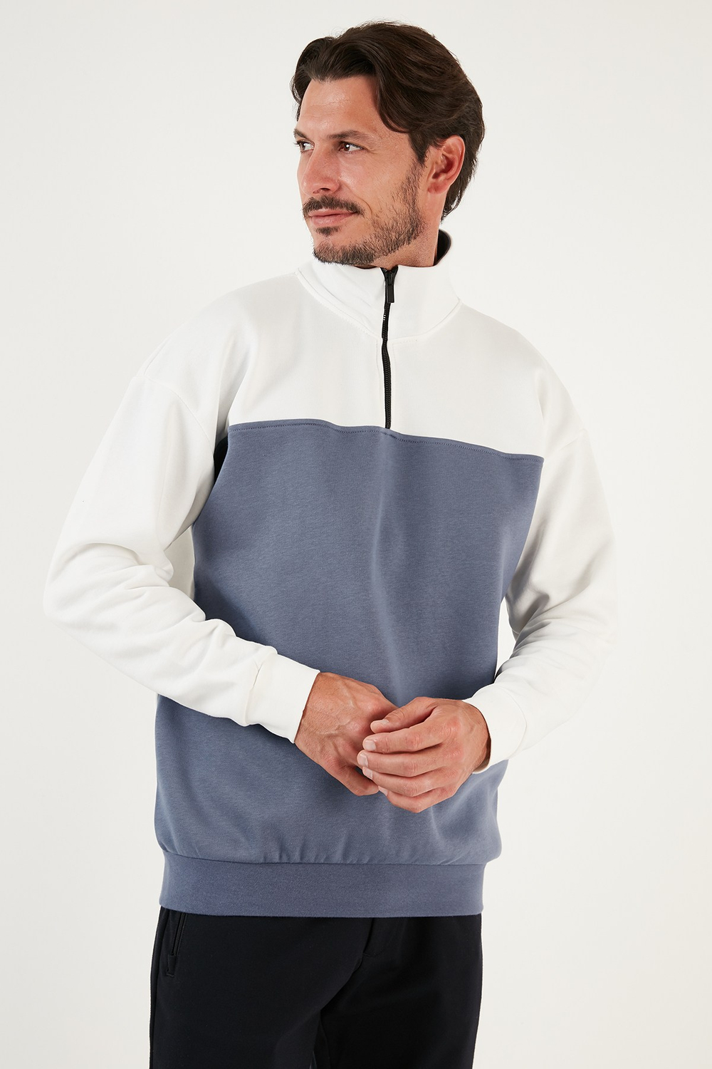 Regular Fit Fermuarlı Dik Yaka İçi Tüylü Yumuşak Şardonlu Kışlık Erkek Sweat 5905343 EKRU