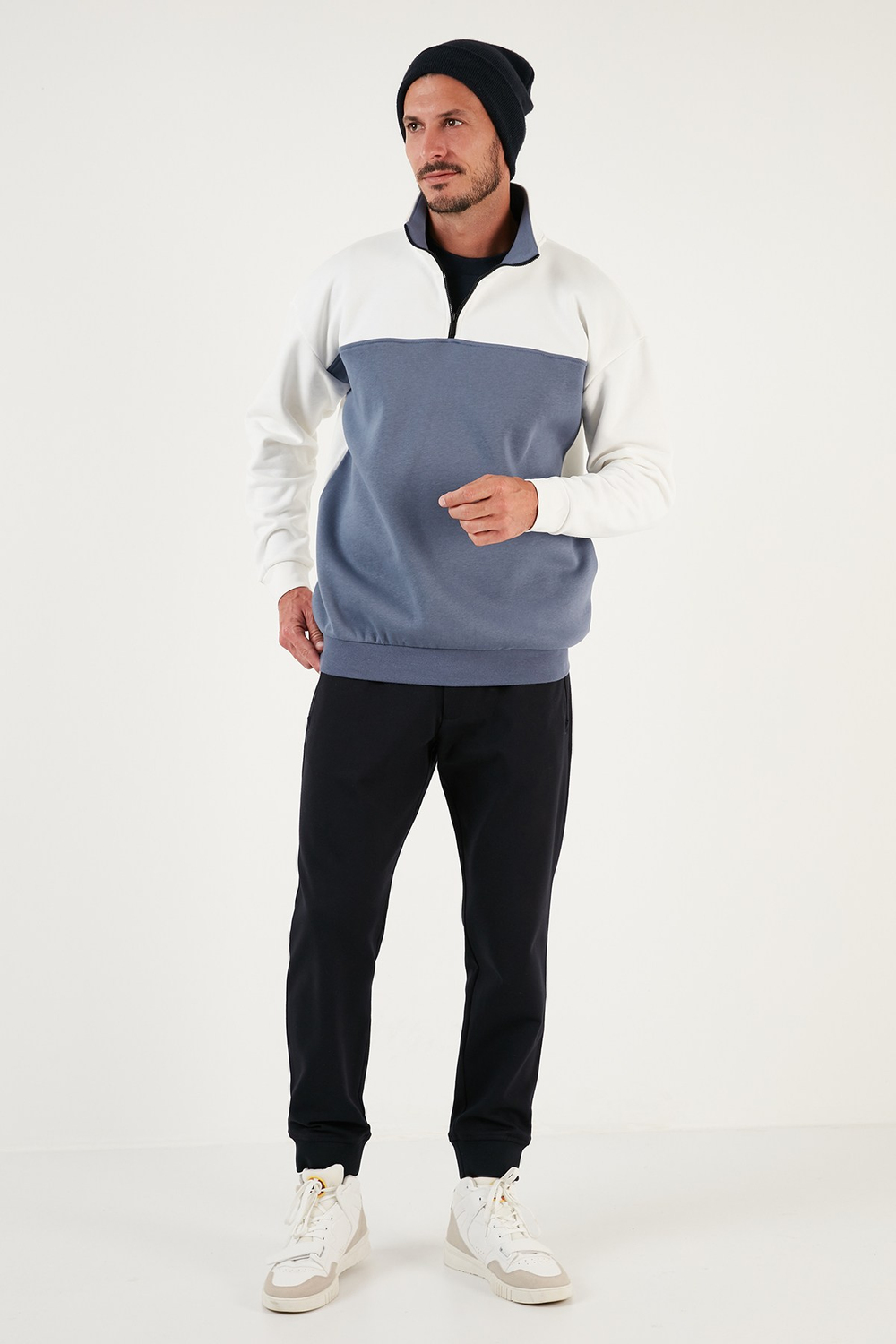 Regular Fit Fermuarlı Dik Yaka İçi Tüylü Yumuşak Şardonlu Kışlık Erkek Sweat 5905343 EKRU