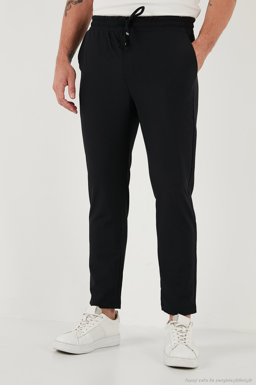 Regular Fit Normal Bel Düz Paça Bağlamalı Jogger Erkek Pantolon CF25617801 SİYAH