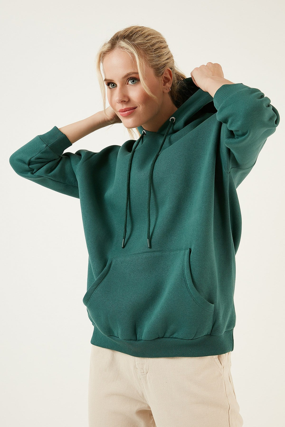 Regular Fit Pamuklu Kapüşonlu Yaka Şardonlu Kışlık Kadın Sweat 5863854 NEFTİ
