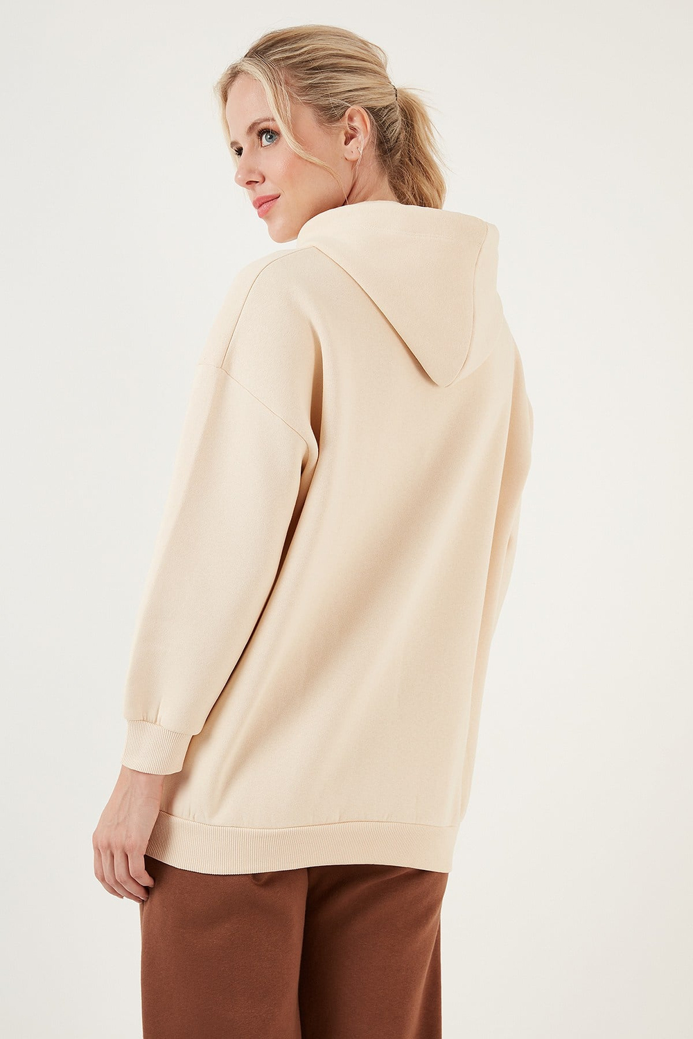 Regular Fit Pamuklu Kapüşonlu Yaka Şardonlu Kışlık Kadın Sweat 5863854 TAŞ