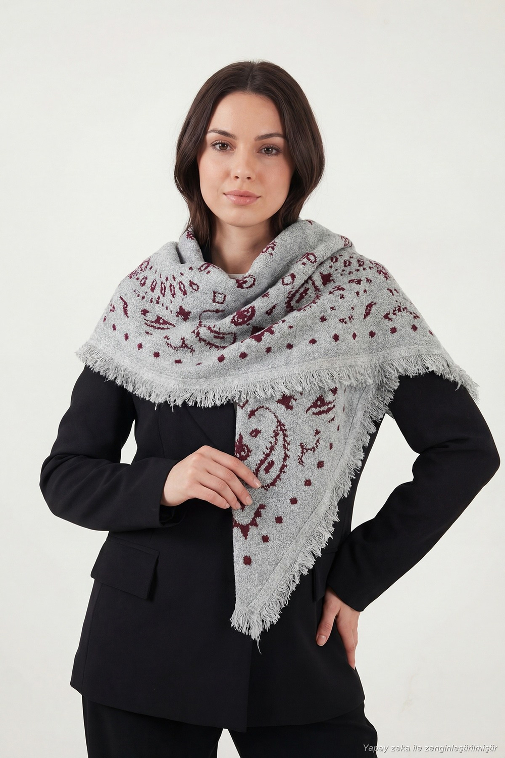Saçaklı Etnik Desenli 100 x 100 cm Kadın Şal 6941302 GRİ-BORDO