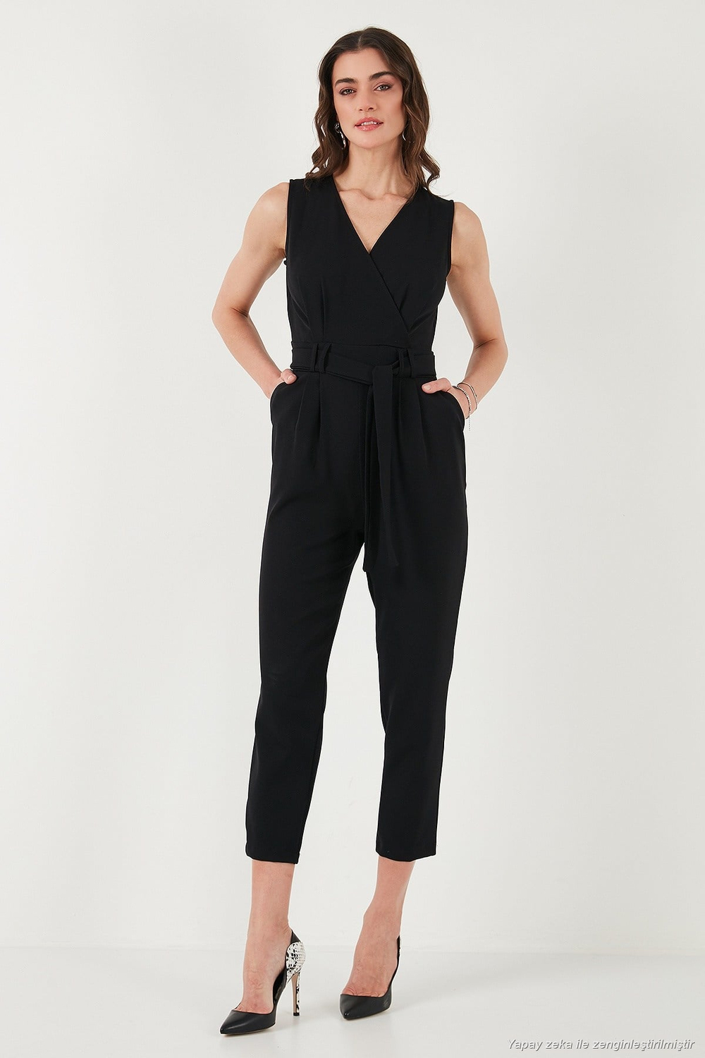 Slim Fit Düz Paça Kruvaze Yaka Kemerli Kadın Tulum 6783626 SİYAH