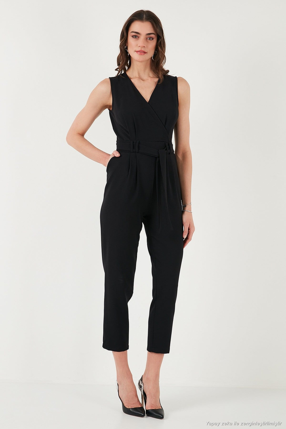 Slim Fit Düz Paça Kruvaze Yaka Kemerli Kadın Tulum 6783626 SİYAH