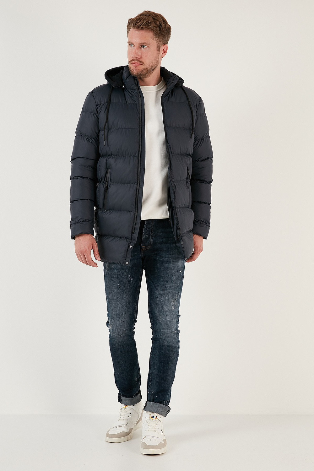 Slim Fit Suya ve Rüzgara Dayanıklı Çıkarılabilir Kapüşonlu Şişme Erkek Mont 649009 LACİVERT
