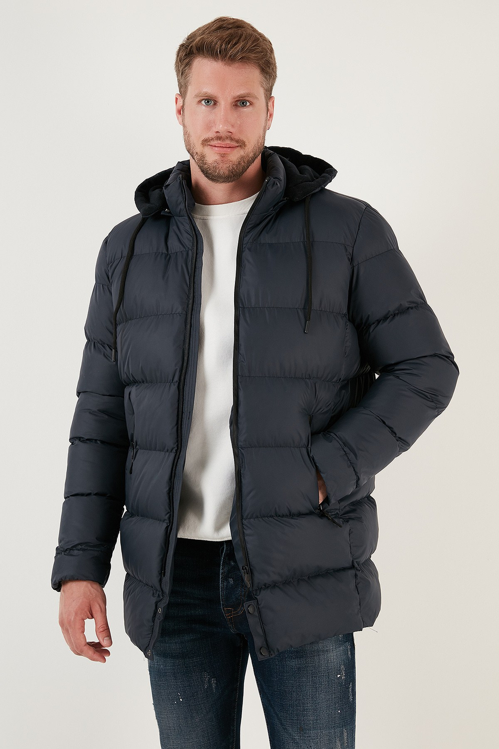 Slim Fit Suya ve Rüzgara Dayanıklı Çıkarılabilir Kapüşonlu Şişme Erkek Mont 649009 LACİVERT