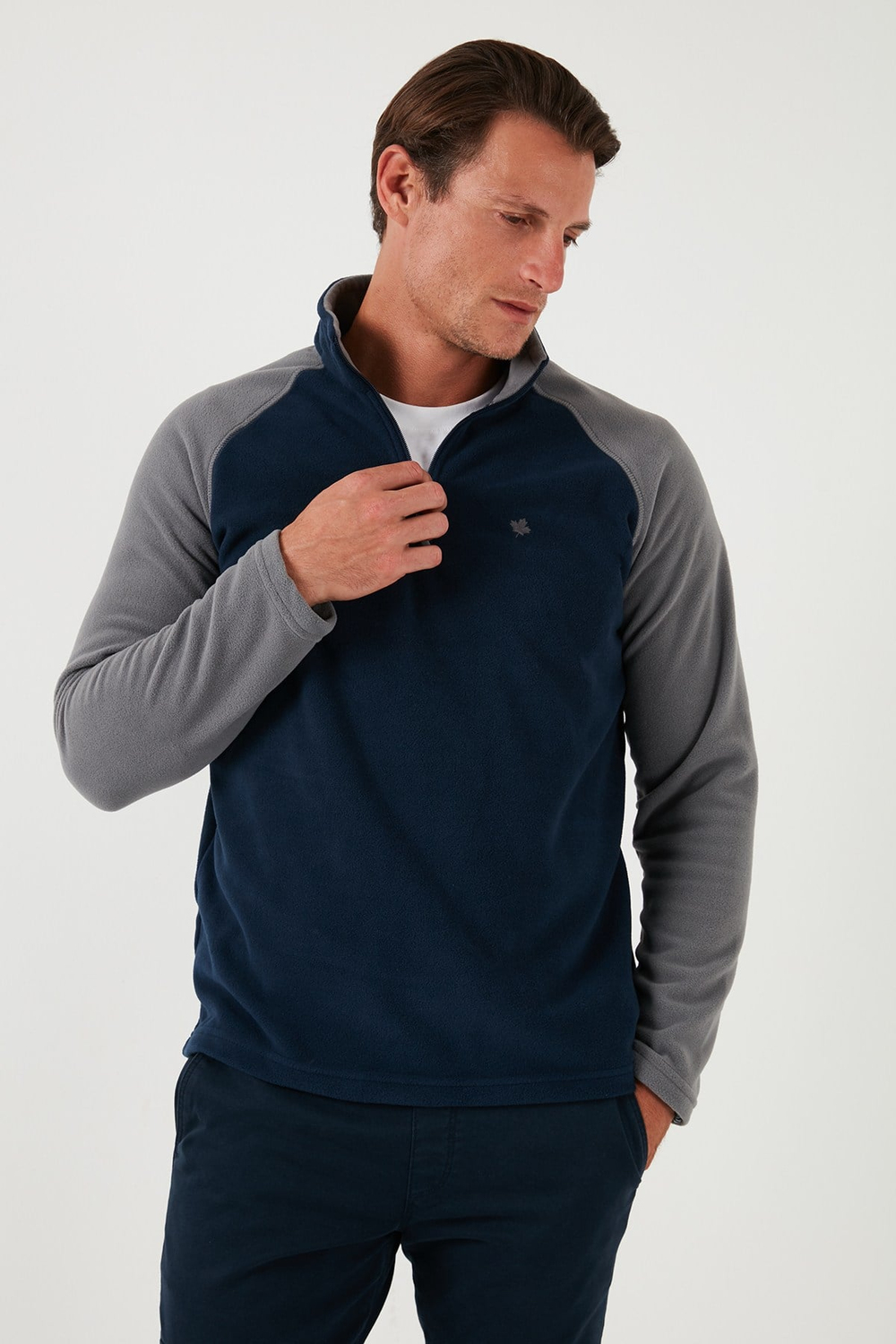 Slim Fit Yarım Fermuarlı Soğuk Geçirmez Kışlık Şardonlu Erkek Polar 5906055 LACİVERT