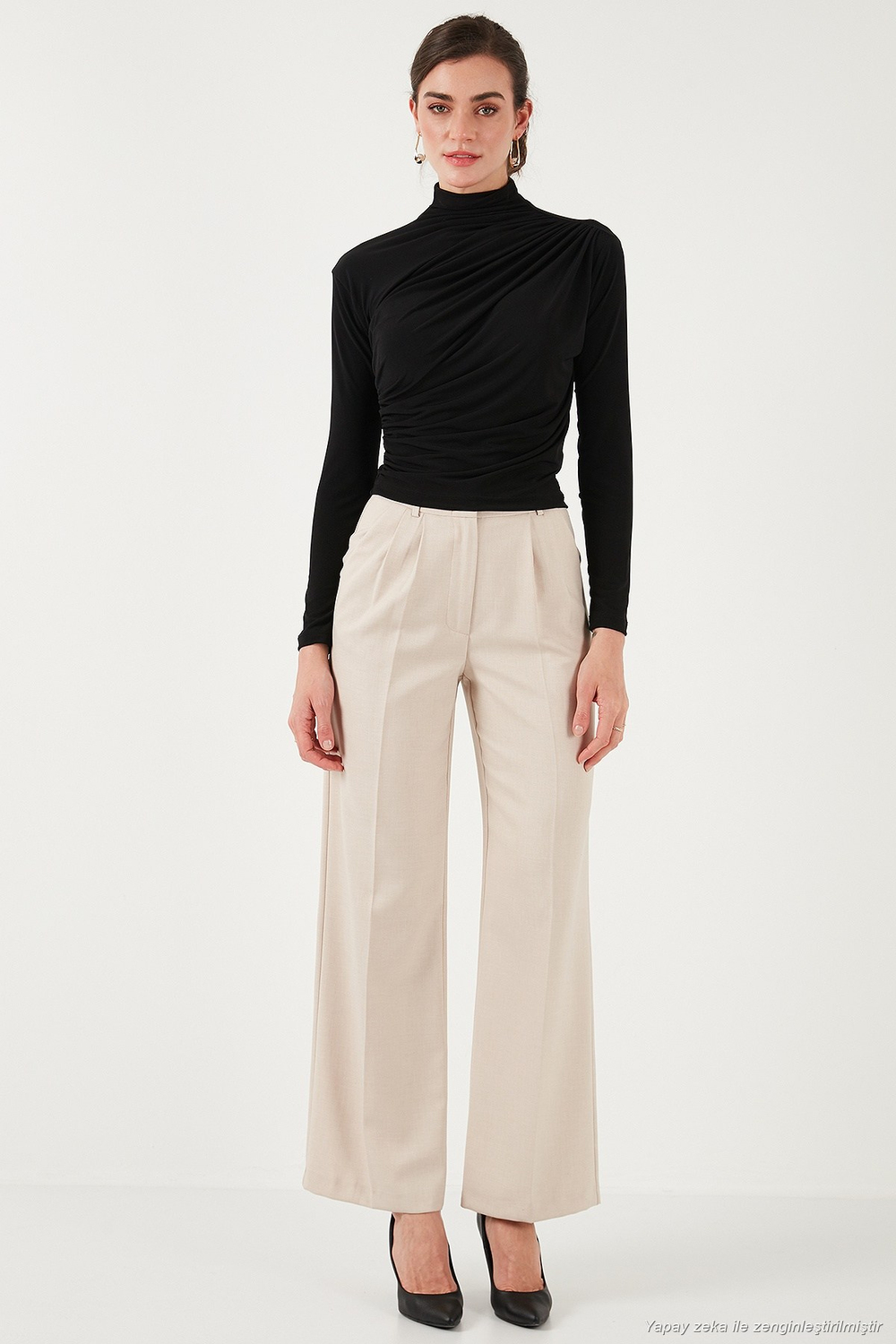 Streç Büzgü Detaylı Slim Fit Dik Yaka Kadın Bluz 669925 SİYAH