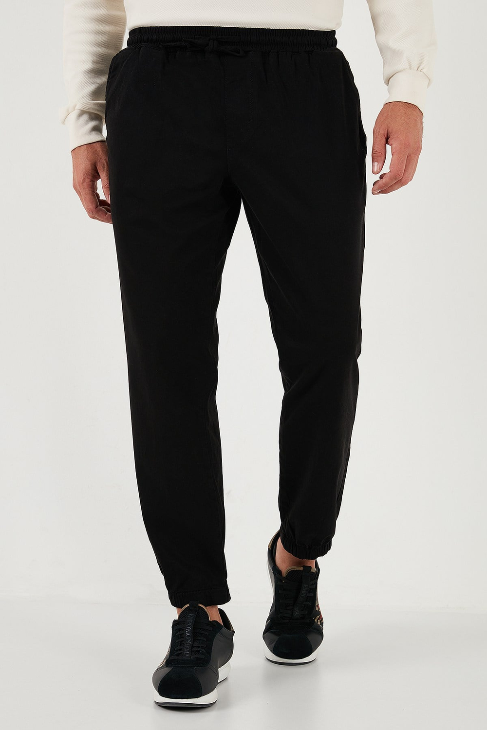 Streç Pamuklu Regular Fit Lastikli Paça Jogger Erkek Pantolon 674004 SİYAH