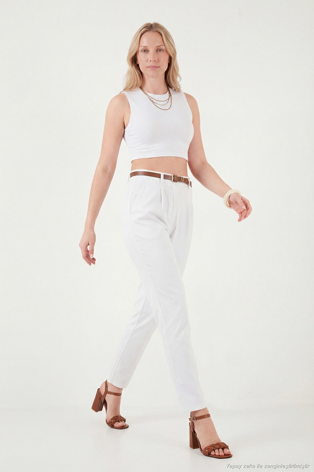 Streç Pamuklu Regular Fit Yüksek Bel Düz Kısa Paça Kemerli Kadın Pantolon 668YP5335 BEYAZ