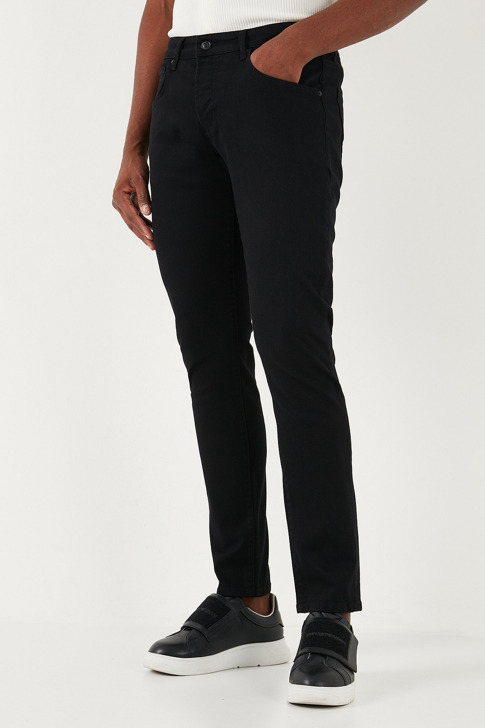 Streç Pamuklu Slim Fit Normal Bel Dar Paça Jeans Erkek Kot Pantolon 1120S01NAPOLI SİYAH