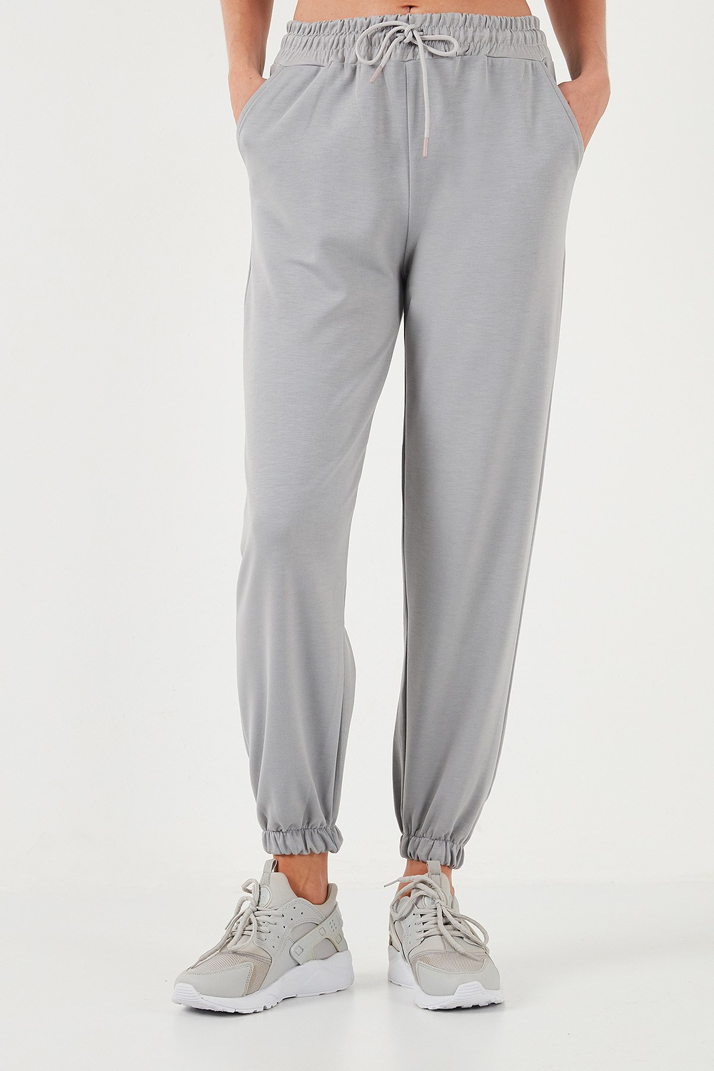 Streç Regular Fit OYSHO Kumaş Kadın Eşofman Altı 5865798O GRİ