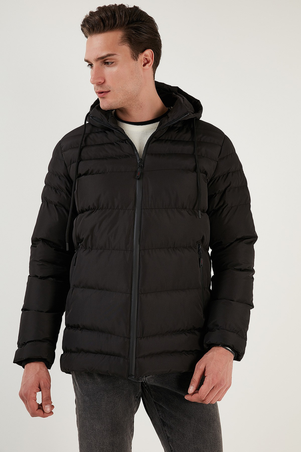 Su İtici Slim Fit Soğuğa ve Rüzgara Dayanıklı Kapüşonlu Şişme Erkek Mont 649005 SİYAH