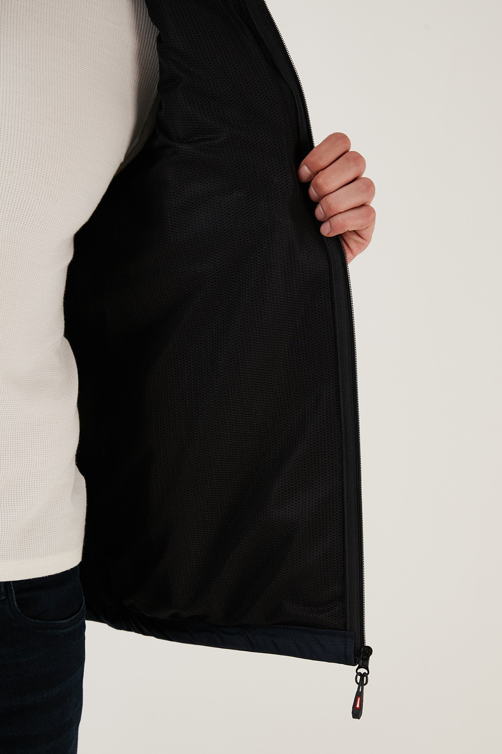 Suya ve Rüzgara Dayanıklı Kapüşonlu Softshell Erkek Mont 5855045 LACİVERT