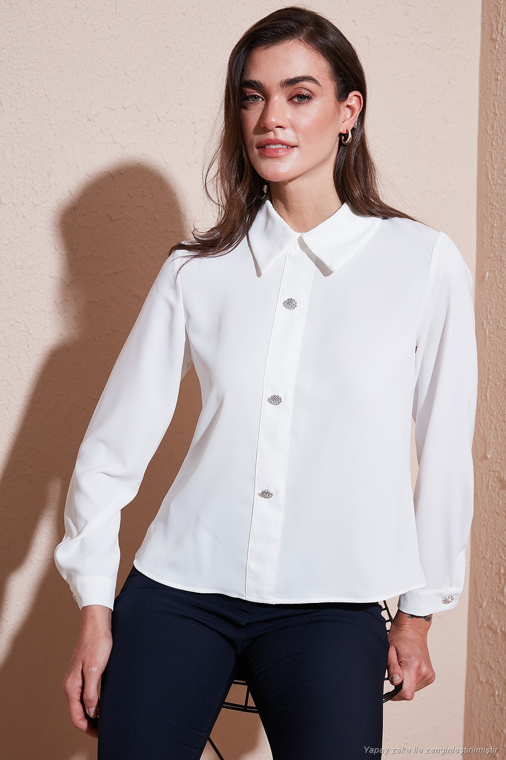 Taşlı Regular Fit Gömlek Yaka Fermuarlı Kadın Bluz 611BZ0493 EKRU