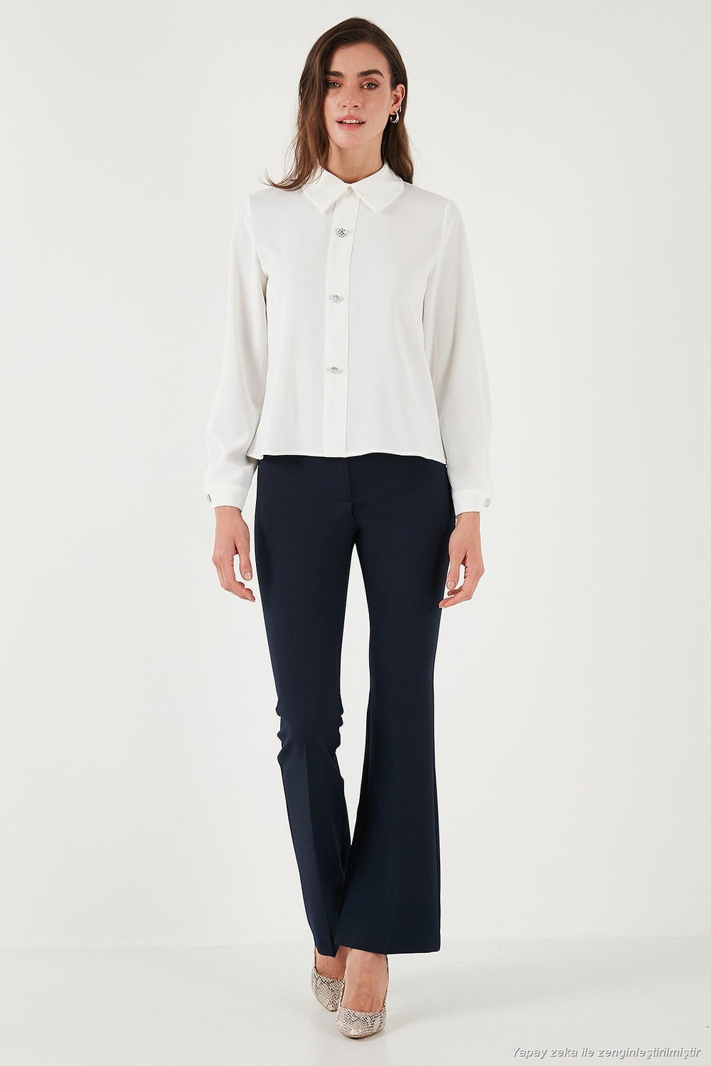Taşlı Regular Fit Gömlek Yaka Fermuarlı Kadın Bluz 611BZ0493 EKRU
