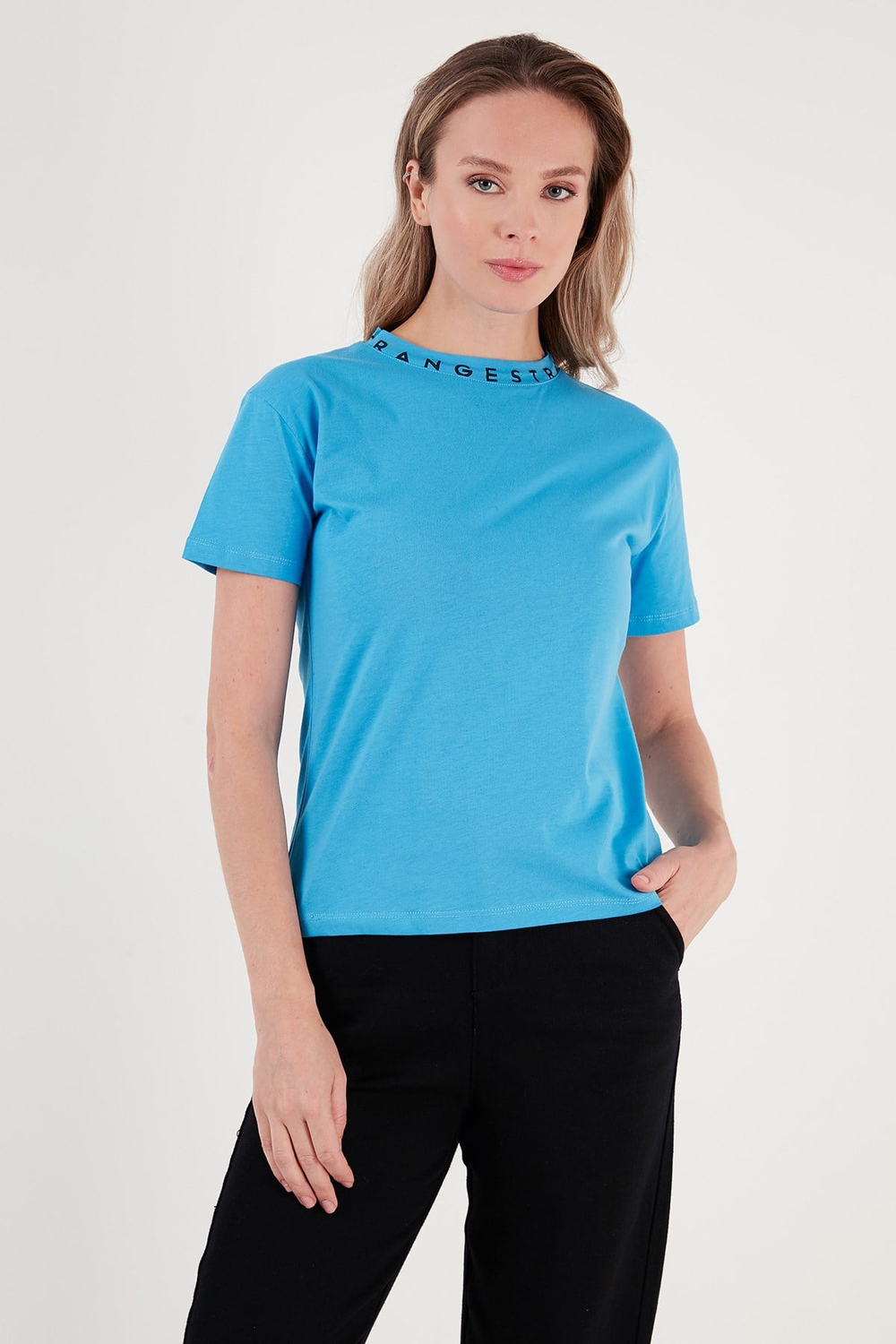 Yakası Baskılı Bisiklet Yaka Basic Örme Kadın T Shirt 5864054 BEBE MAVİ