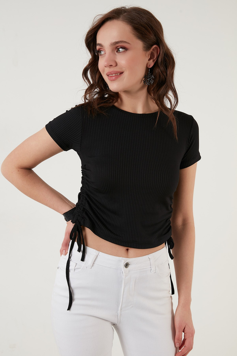Yanlardan Büzgülü Kısa Kollu Crop Kadın Bluz 5864010 SİYAH
